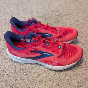 Brooks Women's Launch 9